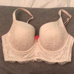 Victoria’s secret demi bra 32DD